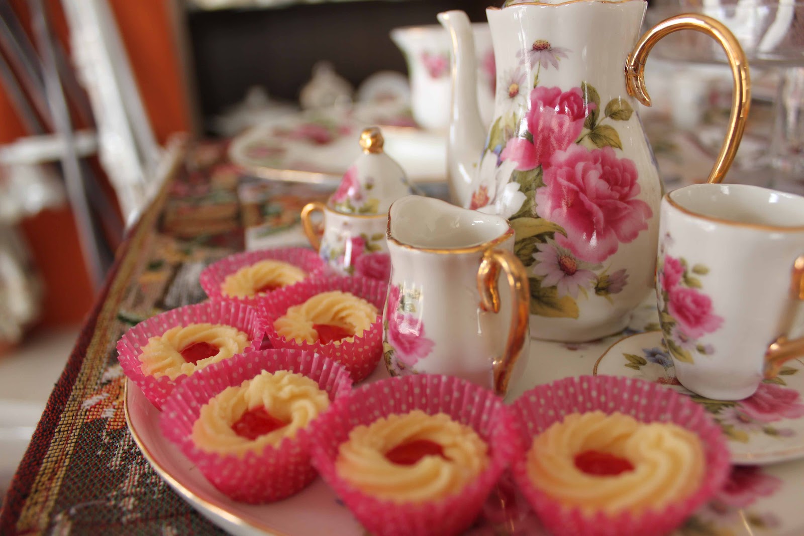 Banyan Biscuits: KOLEKSI SENI HALUS BISKUT RAYA 2012