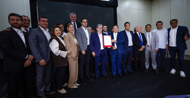 João Azevêdo autoriza pagamento de R$ 168,4 milhões de emendas parlamentares que beneficiam 204 municípios