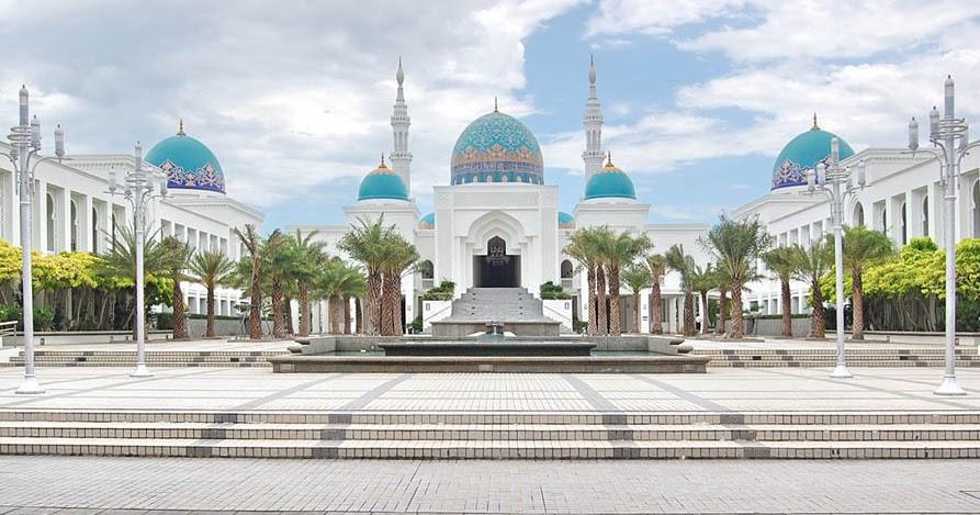 Antara masjid-masjid tercantik di Malaysia  Therikix 