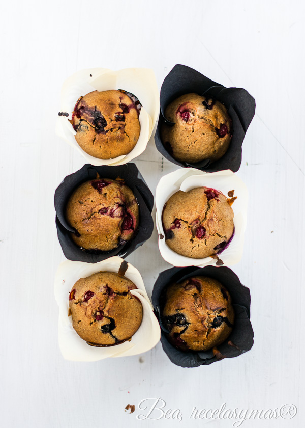 Muffins de canela y frutos rojos