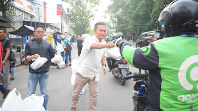 PWI Pokja Kota Bandung Telah Membagikan 1.500 Paket Takjil Berkah Ramadan
