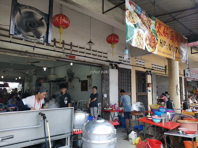 You Buy Andy Cook for You Seafood Zhi Char @ Ong Siew Lian Coffee Shop in Pontian 好来海鲜