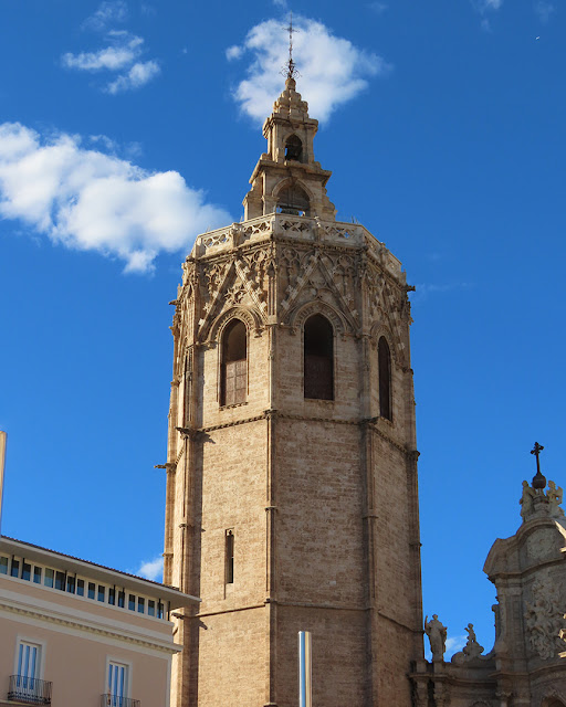 El Miguelete, Plaza de la Reina, Valencia