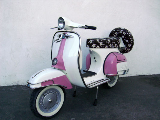 vespa kongo  sejarah vespa  vespa racing  vespa dijual  jual vespa  vespa corsa vespa imut cantik cat airbrush keren untuk vespa