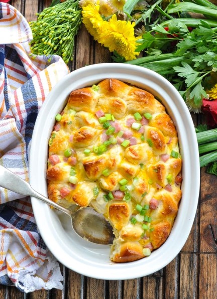 OVERNIGHT HAM EGG AND CHEESE MONKEY BREAD
