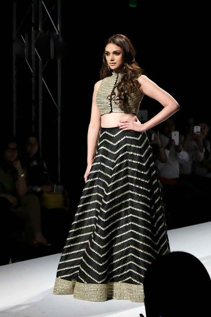 Aditi Rao Hydari in Black Lehenga Choli for Payal Singhal at Wills Lifestyle India Fashion Week