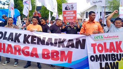 Kebijakan Pemerintah Dianggap Bikin Susah, Buruh Kembali Geruduk DPR Aceh