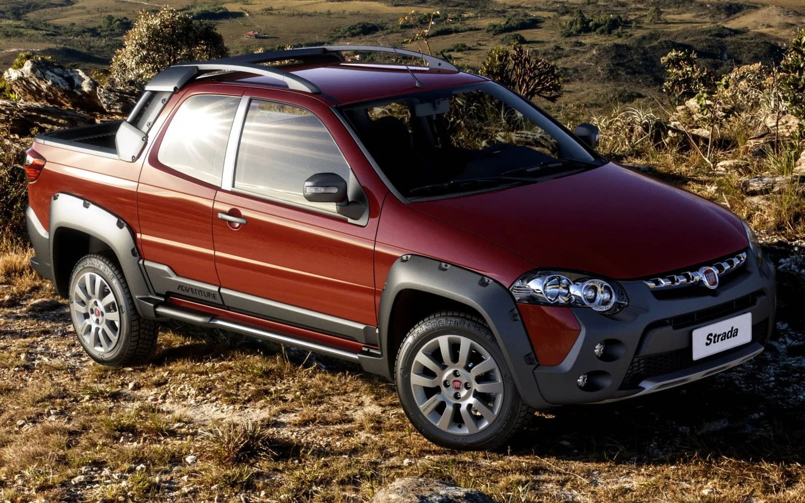 Fiat Strada - terceiro veículo mais vendido do Brasil em 2014