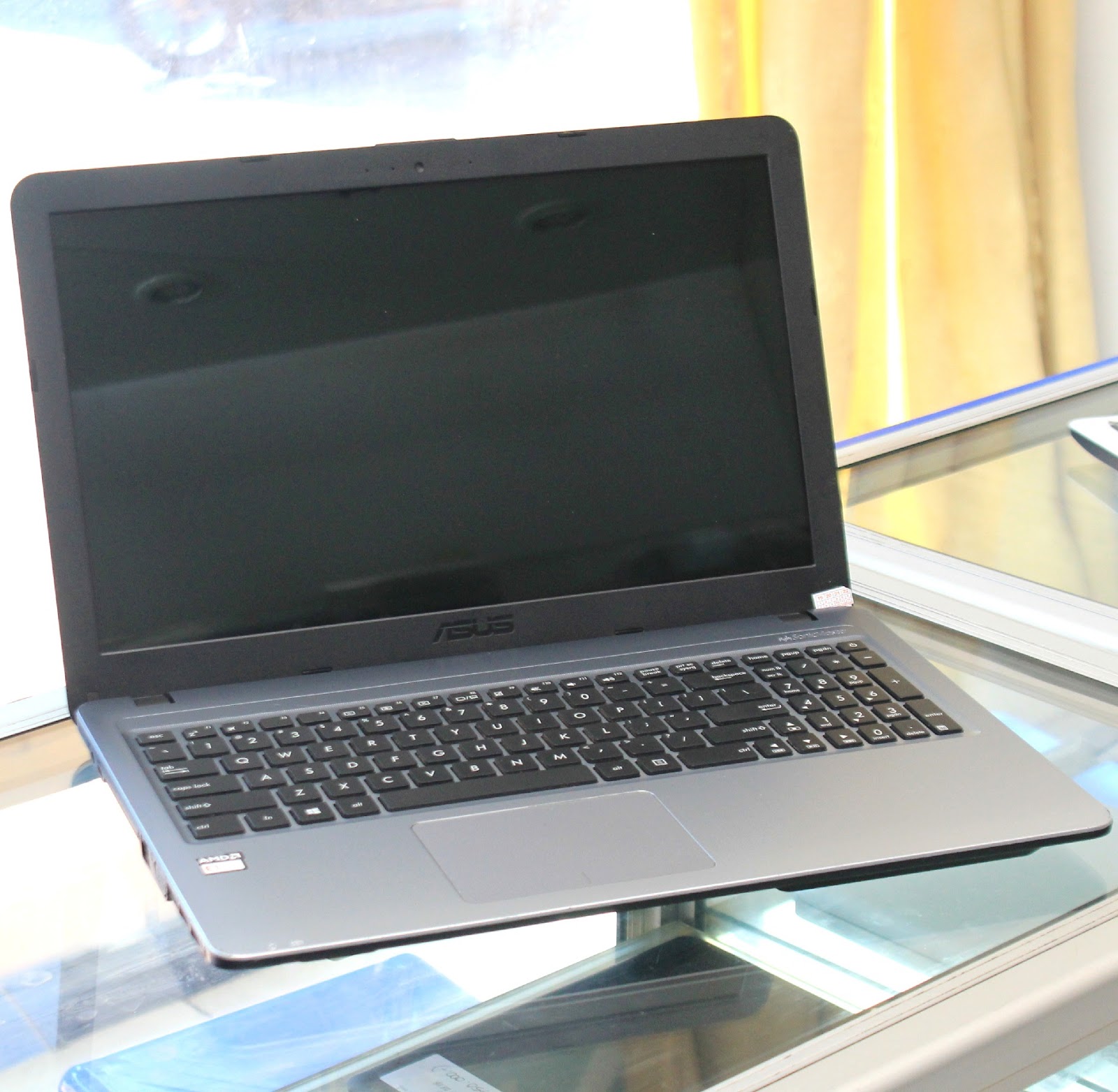  Jual  Laptop ASUS X540Y 15 6 Inchi di Malang  Jual  