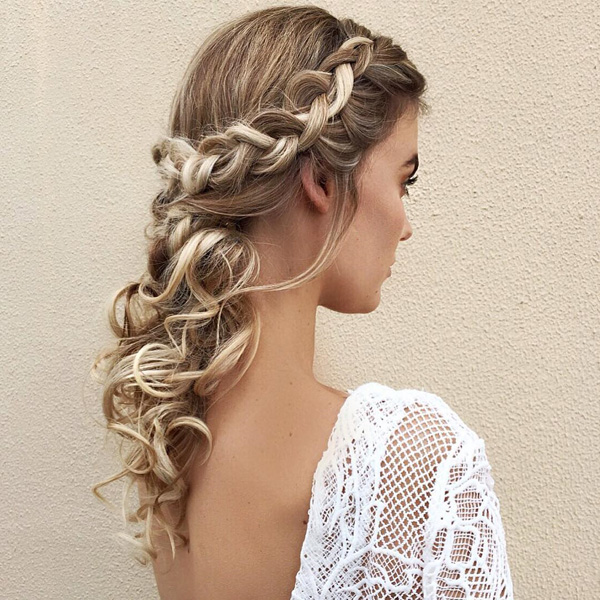 A woman with modern wavy curls