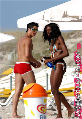 cristiano ronaldo beach picture