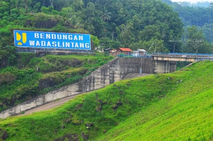 Alamat waduk wadaslintang