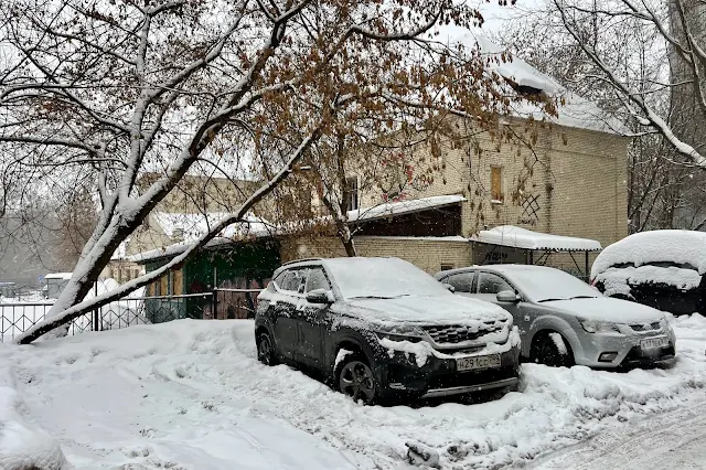 Фестивальная улица, Петрозаводская улица, дворы, бывший отдел МВД РФ по району Ховрино / бывшая Ново-Ховринская средняя школа № 1 (здание построено в 1938 году)