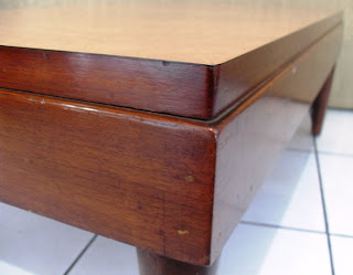 BARANG ANTIK LUKITO Meja Jengki Kaki Pendek SOLD BARANG ANTIK LUKITO Meja Jengki Kaki Pendek SOLD
