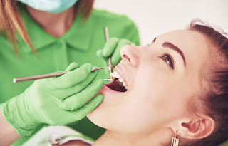 ¿Cómo llevar una revisión dental periódica de forma económica?