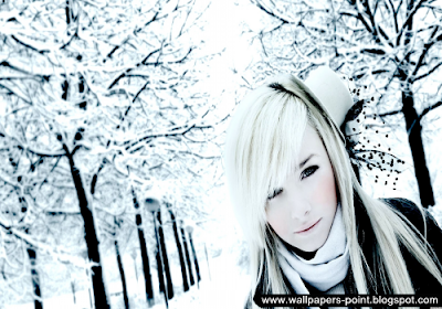 amazing winter girl wallpaper