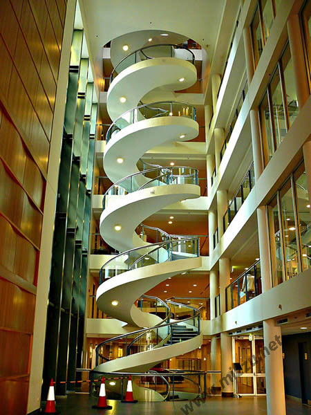 tangga spiral di Garvan Institute di Sydney, Australia