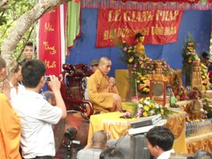 thay-thich-tam-man-den-ha-nam-thuyet-phap (6)