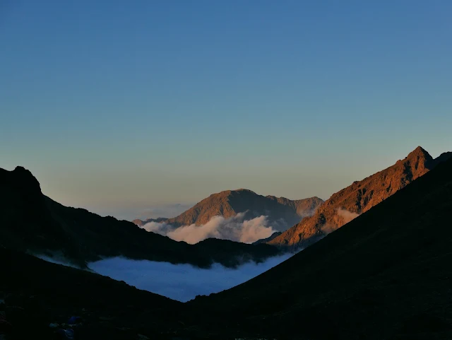 najwyższy szczyt Maroka, Jebel Toubkal, trekking na jebel toubkal, trekking maroko, trekking atlas wysoki