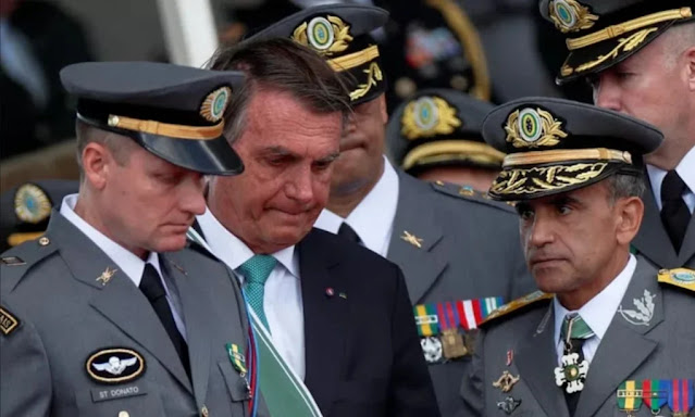 Polícia Federal aponta 8 provas contra Bolsonaro em relatório final sobre trama golpista; confira
