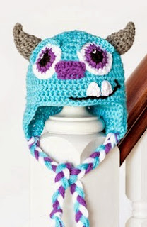 http://translate.google.es/translate?hl=es&sl=en&tl=es&u=http%3A%2F%2Fwww.hopefulhoney.com%2F2014%2F03%2Fmonsters-inc-sulley-inspired-baby-hat.html