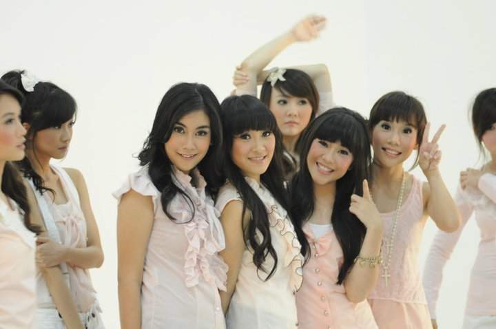 Cherry Belle Best Friend Forever Lyrics, Movie Clip + Free 