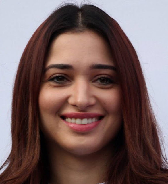 Tamanna cute smiling pics