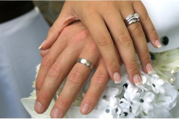 Diamond Wedding Rings for Engagement Ceremony