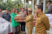 Pj. Bupati Aceh Timur Salurkan Bantuan Logistik Untuk Korban Banjir