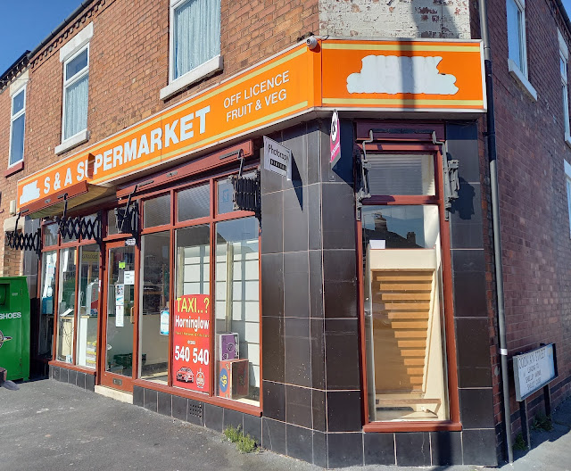 S & A Singh Happy Shopper Supermarket on Sydney Street in Burton-on-Trent (April 2023)