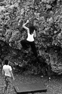 bouldering the cove south shields