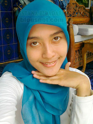 up tanpa jilbab cantik kampus make memakai Gadis make sunguh natural cantik natural biru  up,