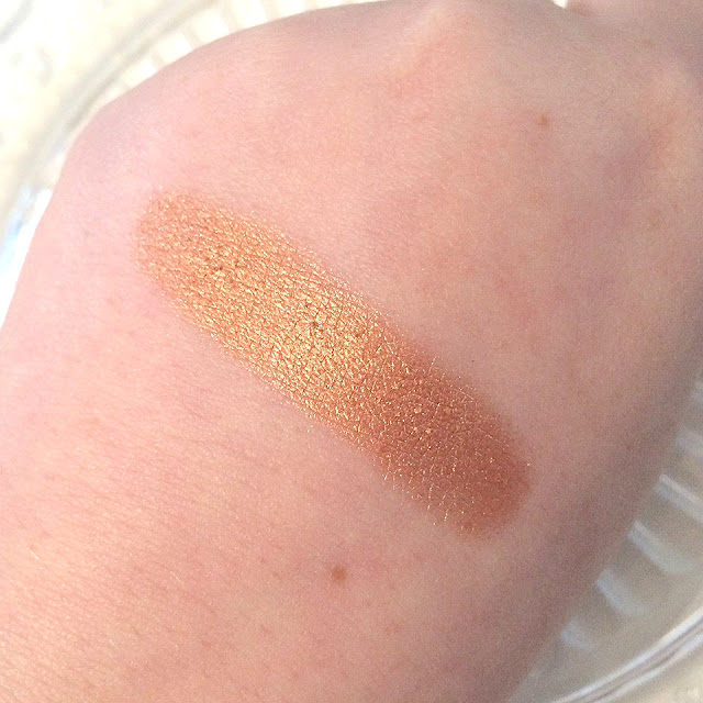 Too Faced Exotic Colour Intense EyeShadow Copper Peony swatch 