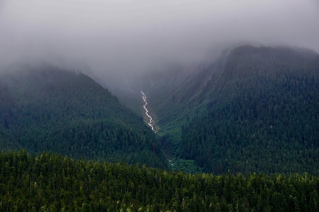 alaska-mountains-travel-the-east