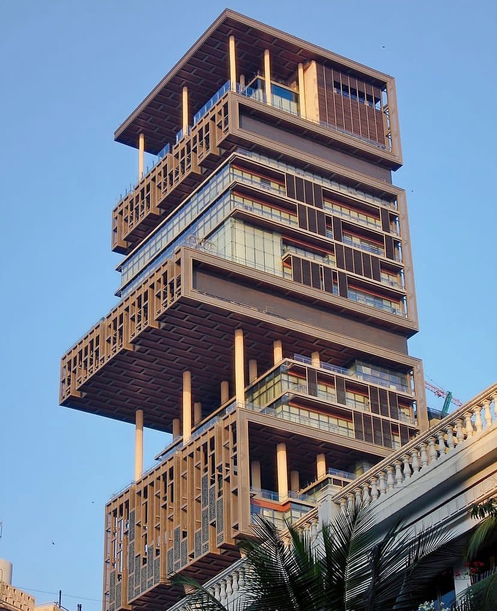 Antilia House: Rumah Termahal di India yang Bikin Melongo