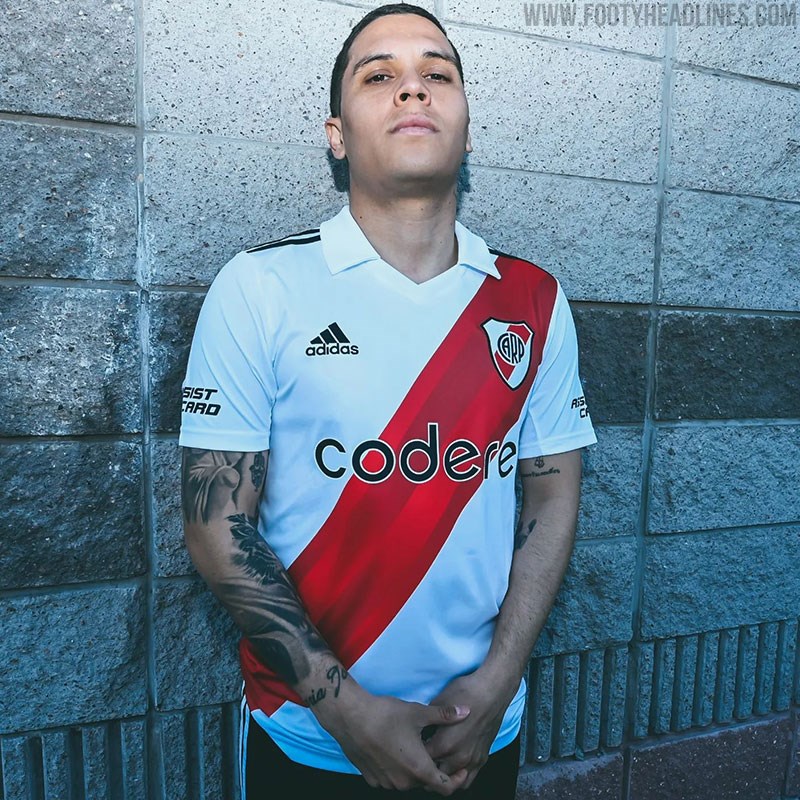 2022/23 River Plate Goalkeeper Jersey