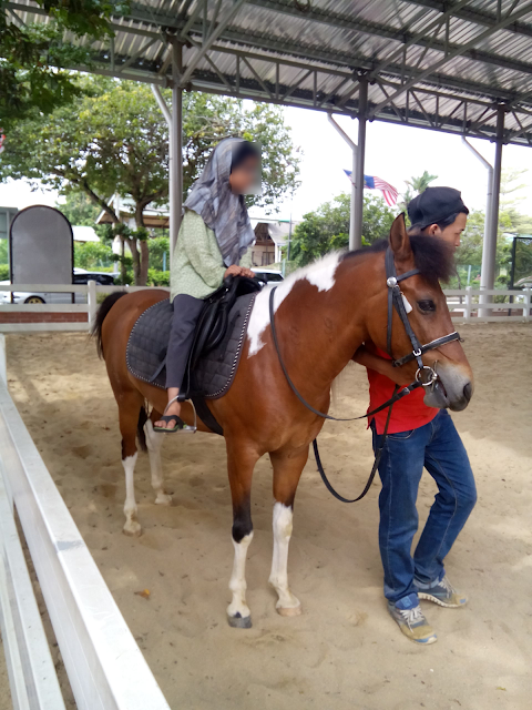 Tunggang kuda horse riding RM1 di Kuala Lumpur