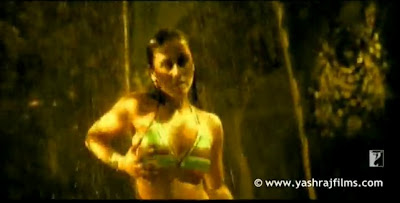 Rani Mukherjee Hot & Wet Bikini Pictures From Dil Bole Hadippa