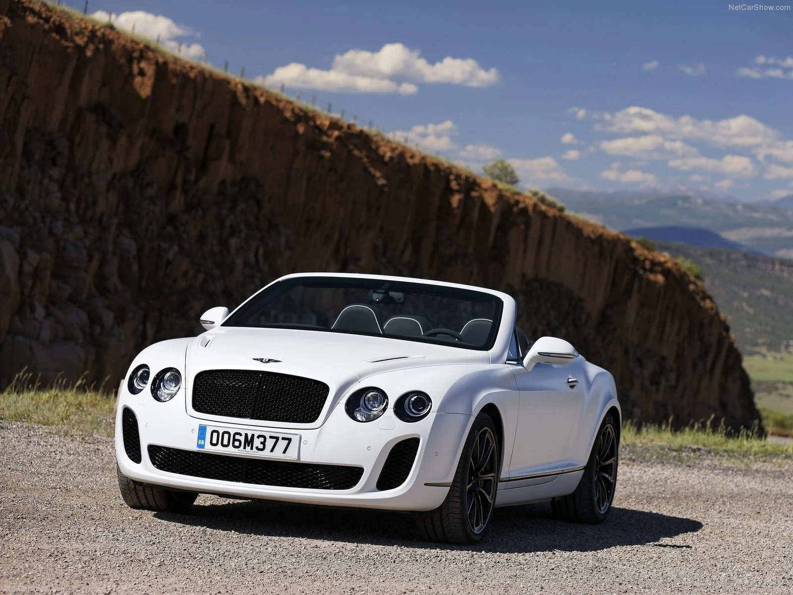 Hình ảnh xe ô tô Bentley Continental Supersports Convertible 2011 & nội ngoại thất