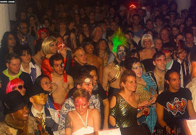 bowie ball crowd shot