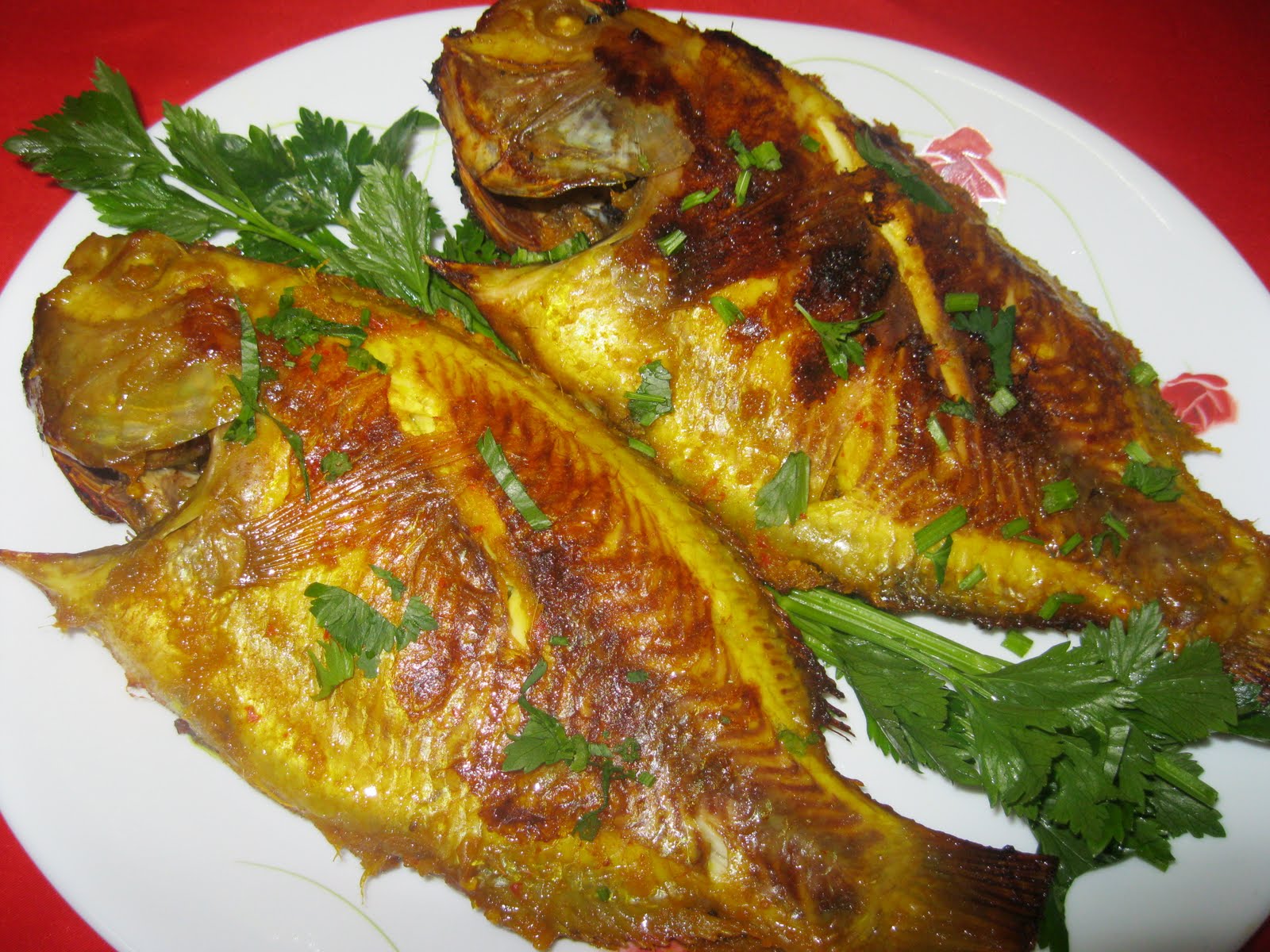 Dari Dapur Maklong: Ikan Tilapia Merah Bakar