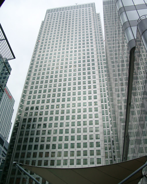 One Canada Square by César Pelli, Canary Wharf, London