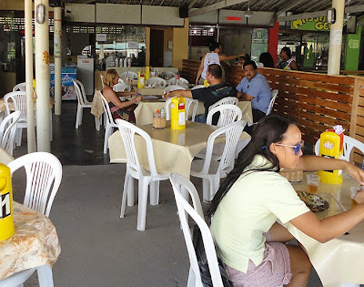 Comida caseira deliciosa no Restaurante dos Sabores