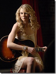 taylor-swift-milk-mustache%20(10)