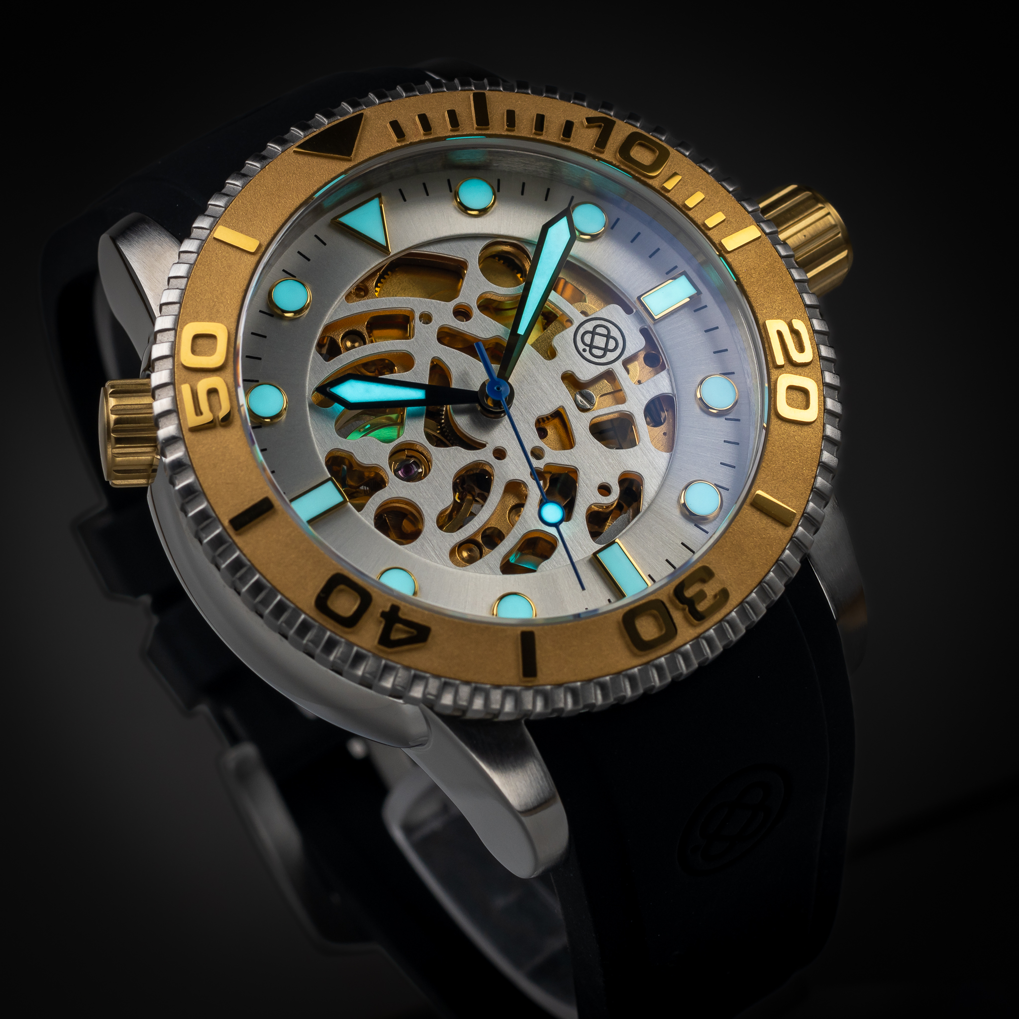 OceanicTime: DEEP BLUE Mechanical SKELETON Divers [find your inner glow]