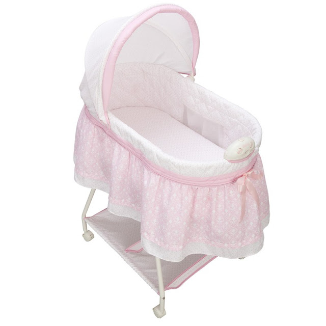 Bassinet Baby Girl3