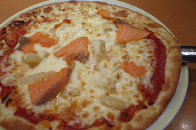 Saizeriya, salmon pineapple pizza extra cheese