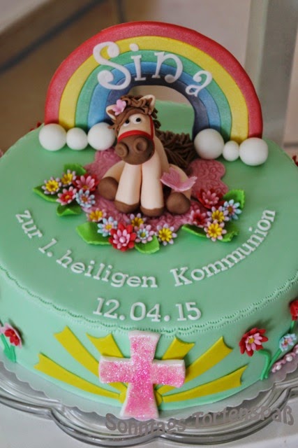 http://www.sonntags-tortenspass.de/2015/04/madchenkommuniontorte.html