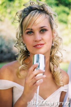 Medium length hair styles are one. Here are some of popular wedding