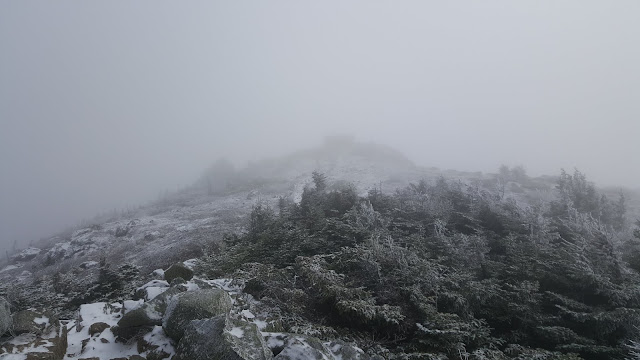 Au sommet Avery dans les monts Bigelow